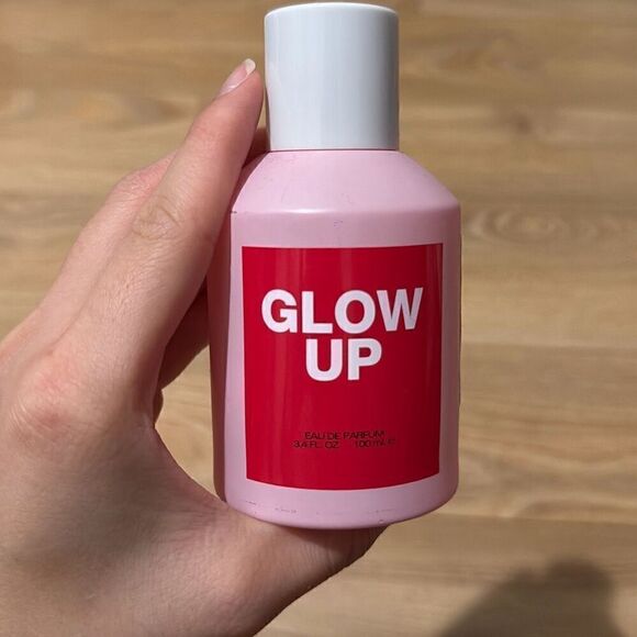 New Palm Beach Beauty GLOW UP EAU DE PARFUM Perfume Spray 3.4oz - Picture 2 of 5